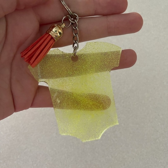 Handmade Baby Onesie Keychain - Picture 2 of 6